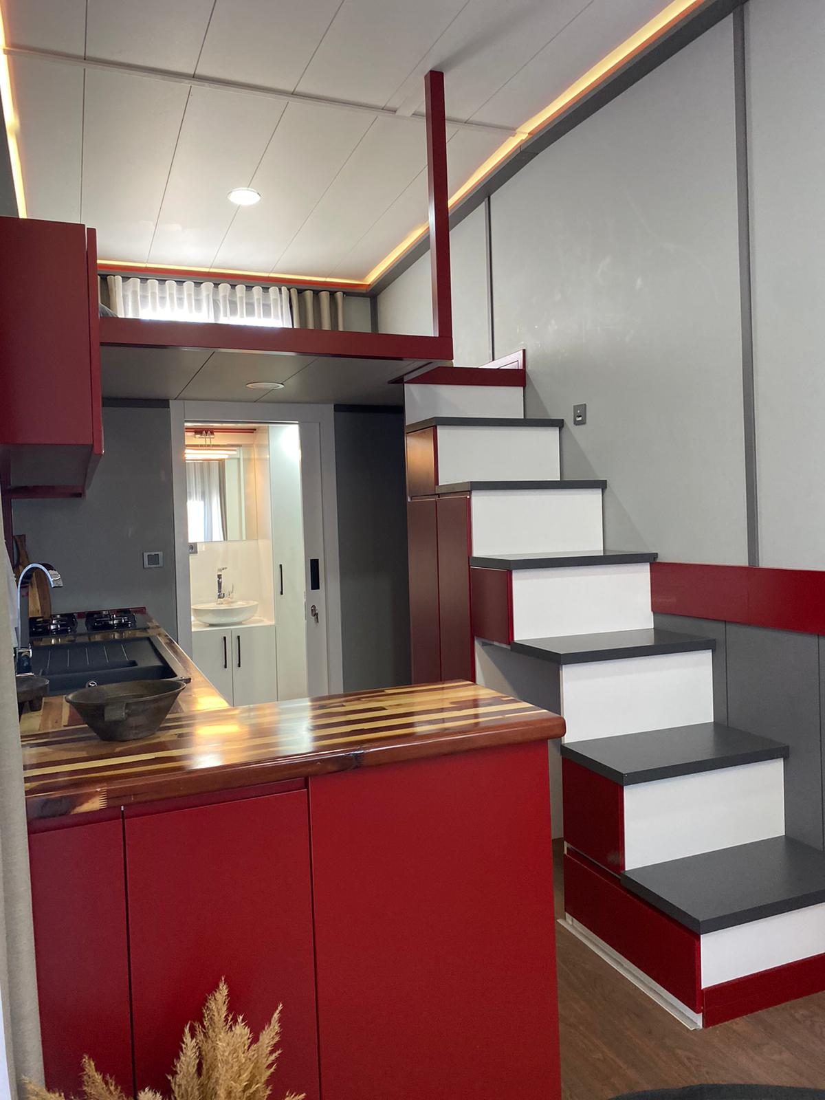 Kuşadası — 8m tek loft teslimatı